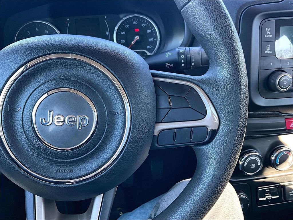 Used 2017 Jeep Renegade Sport image 18