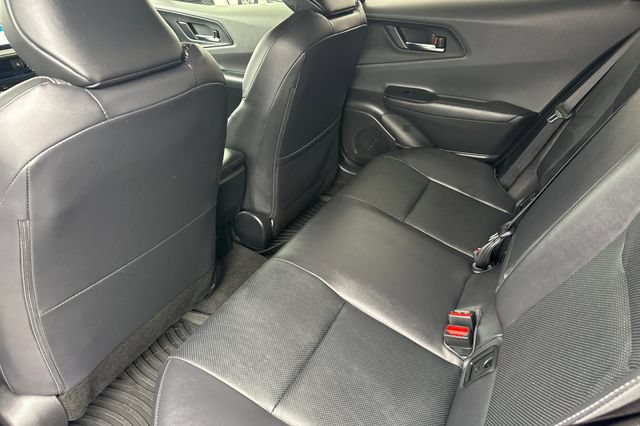 Used 2025 Toyota Prius XLE FWD image 16