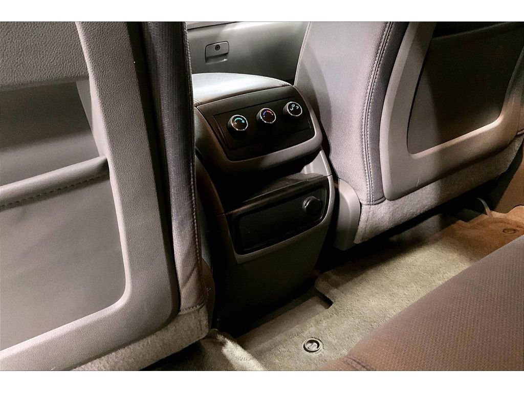 Used 2012 Chevrolet Traverse LS image 32