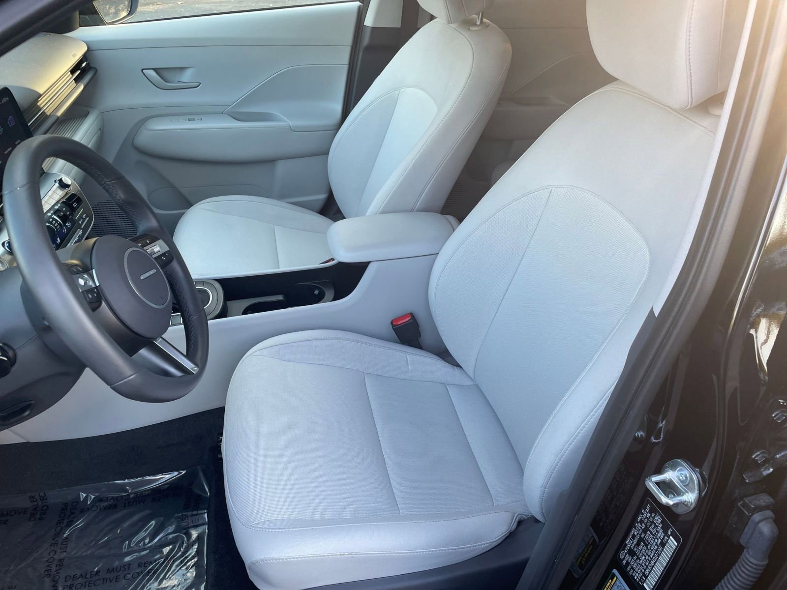 Used 2025 Hyundai Kona SEL image 32