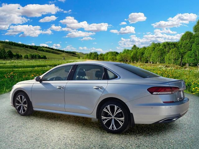 Used 2020 Volkswagen Passat 2.0T SEL FWD image 4