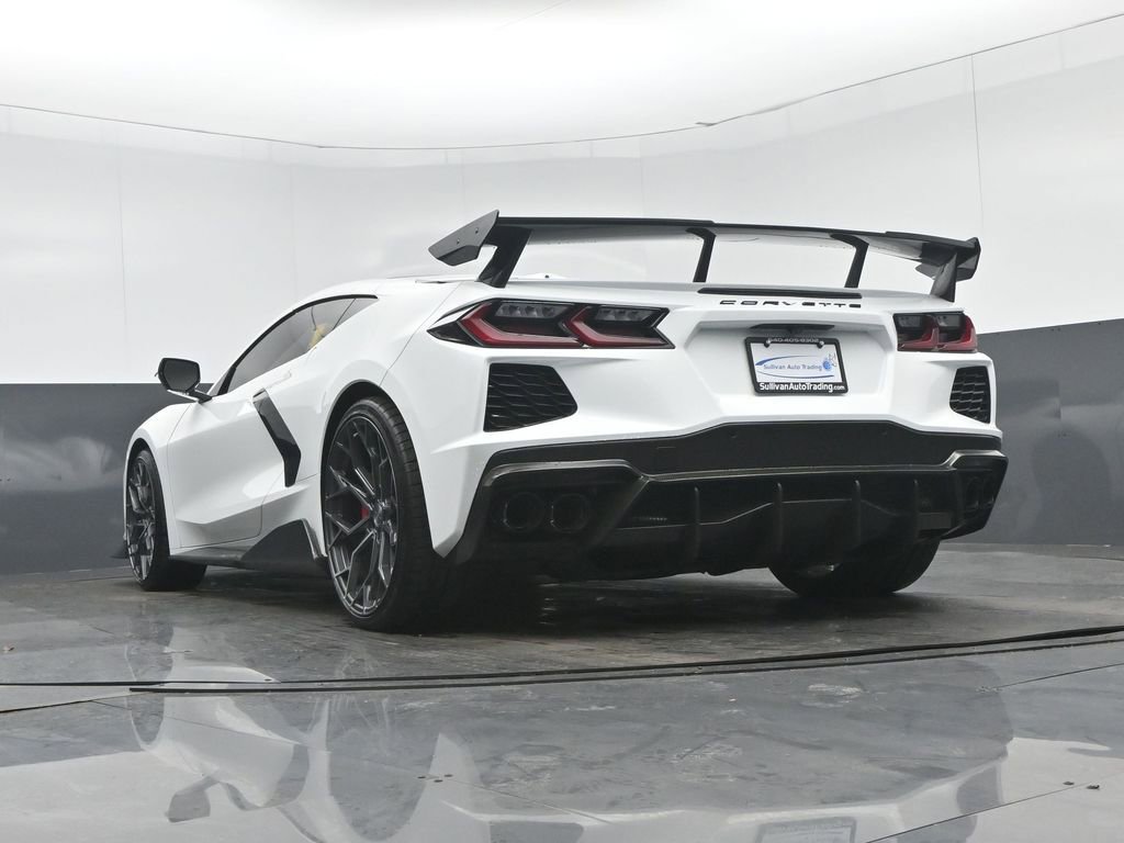 Used 2020 Chevrolet Corvette Stingray Premium Cpe w/ 3LT Preferred Equipment Group image 53