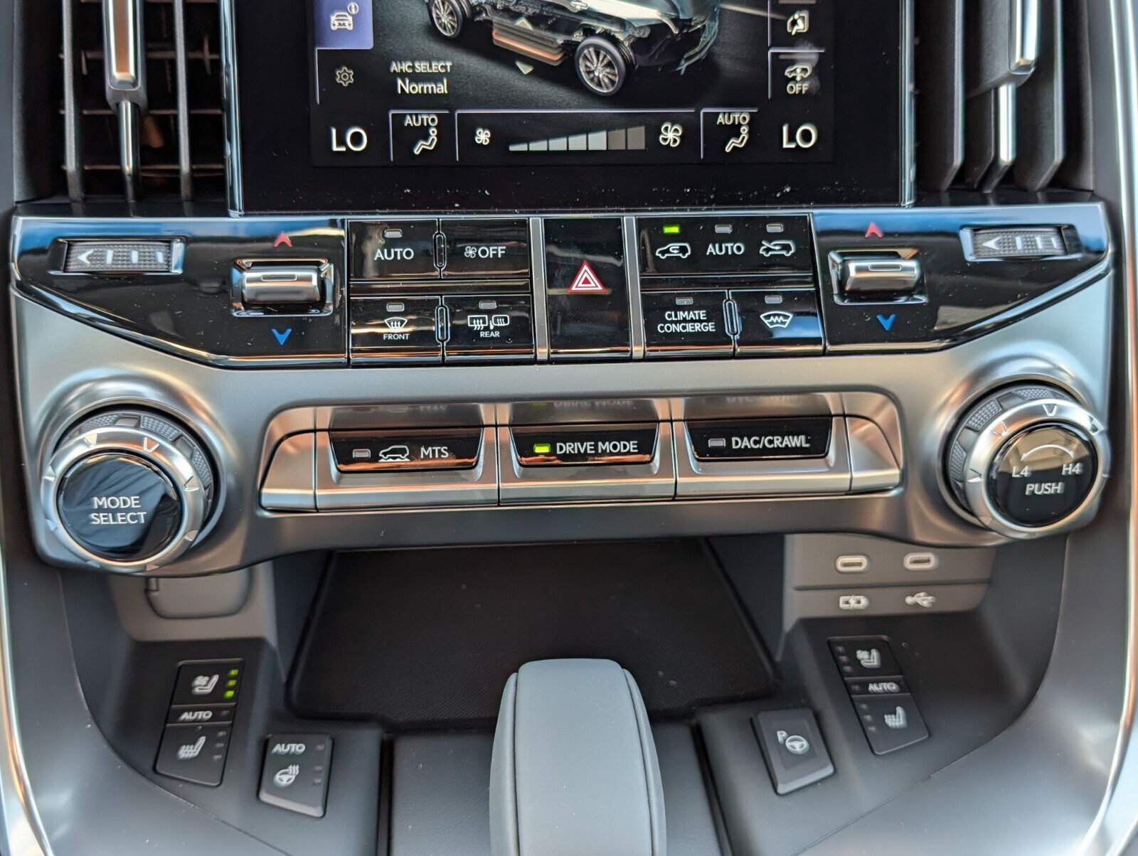 New 2026 Lexus LX 700h Luxury w/ Accessory Package (Z1) AWD/4WD image 23