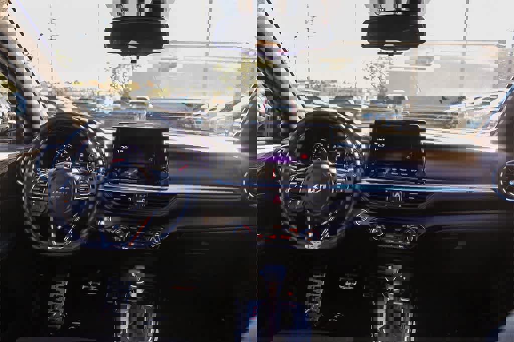 Used 2023 Kia Forte GT image 18