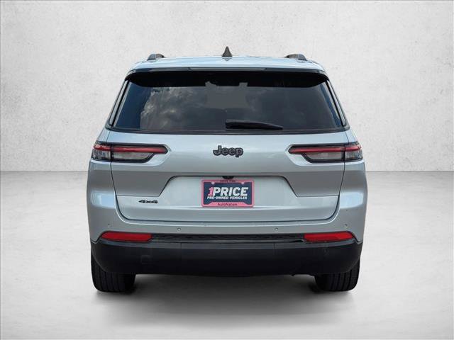 Used 2023 Jeep Grand Cherokee L Laredo AWD/4WD image 7