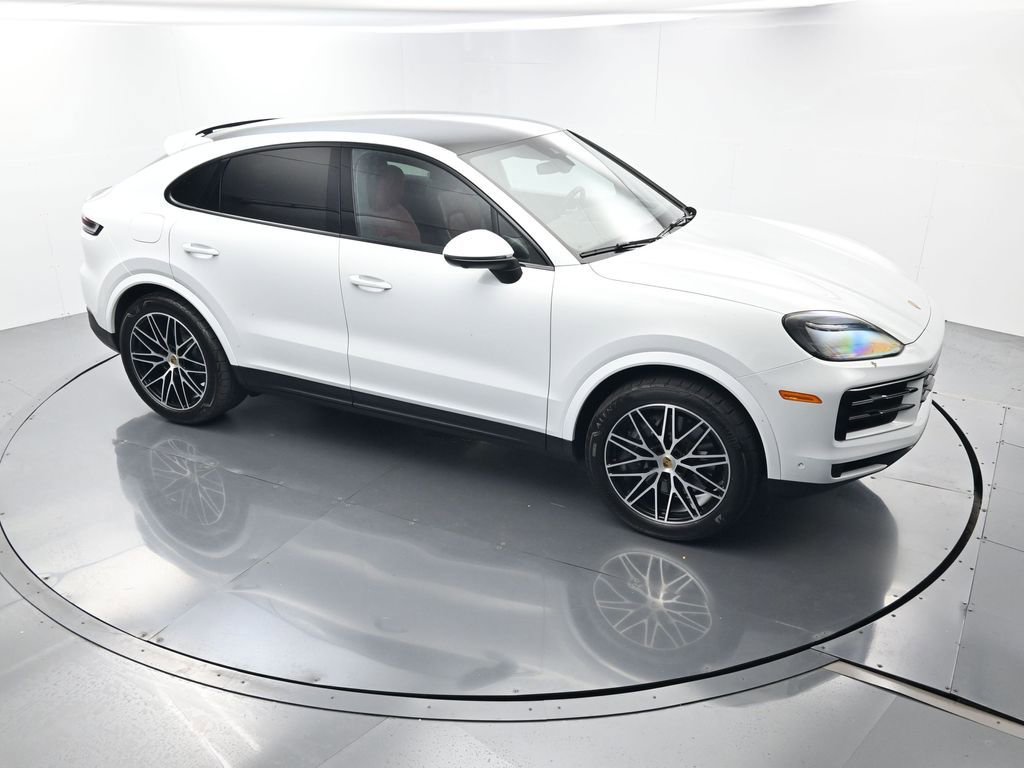 Certified 2024 Porsche Cayenne Coupe AWD/4WD image 42