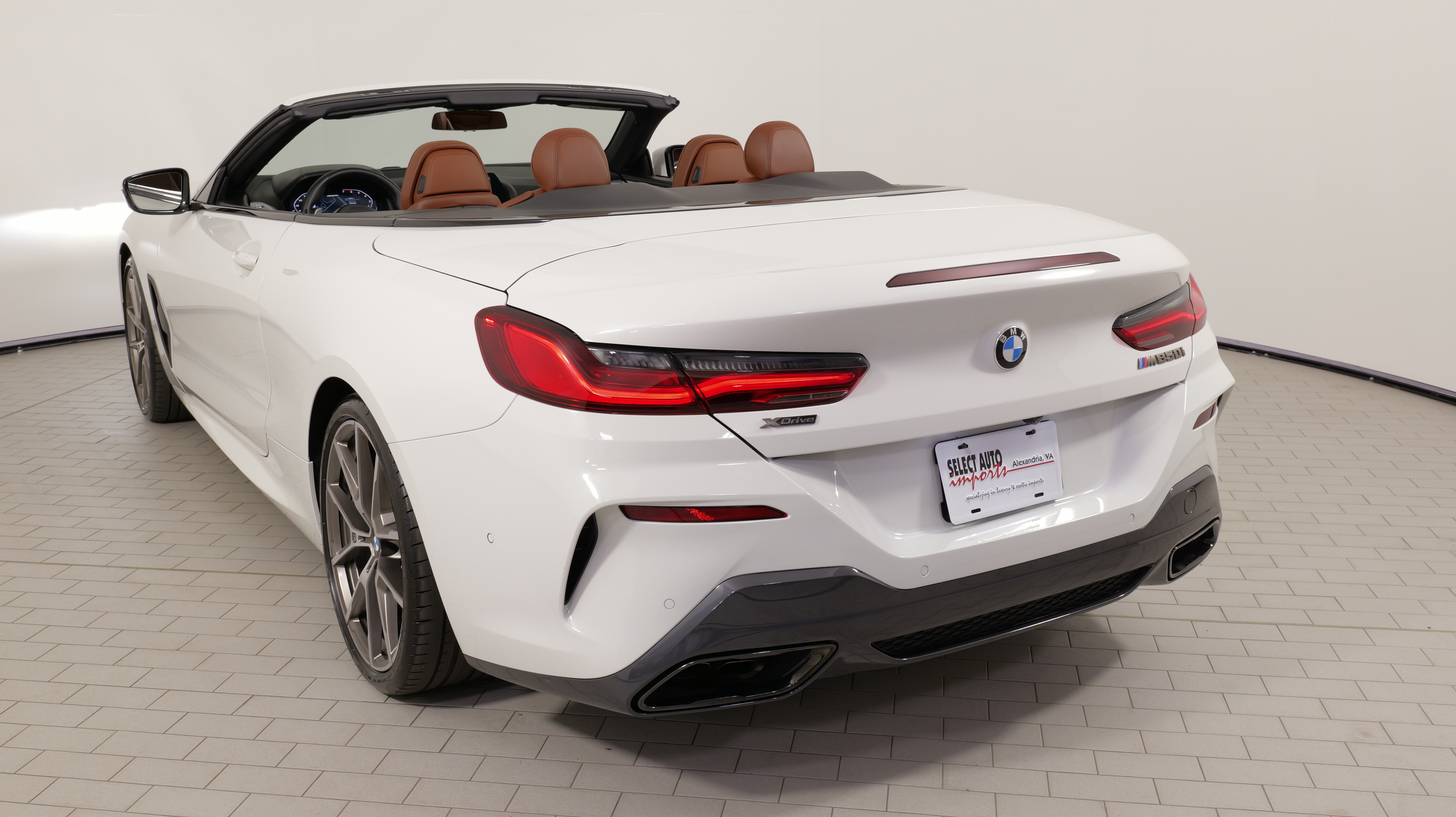 Used 2022 BMW M850i xDrive Convertible AWD/4WD image 15