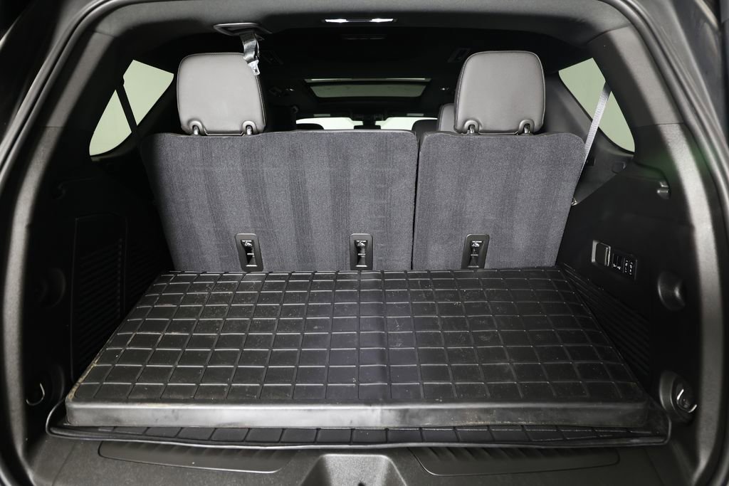Used 2021 Chevrolet Tahoe LT w/ LT Signature Package RWD image 13