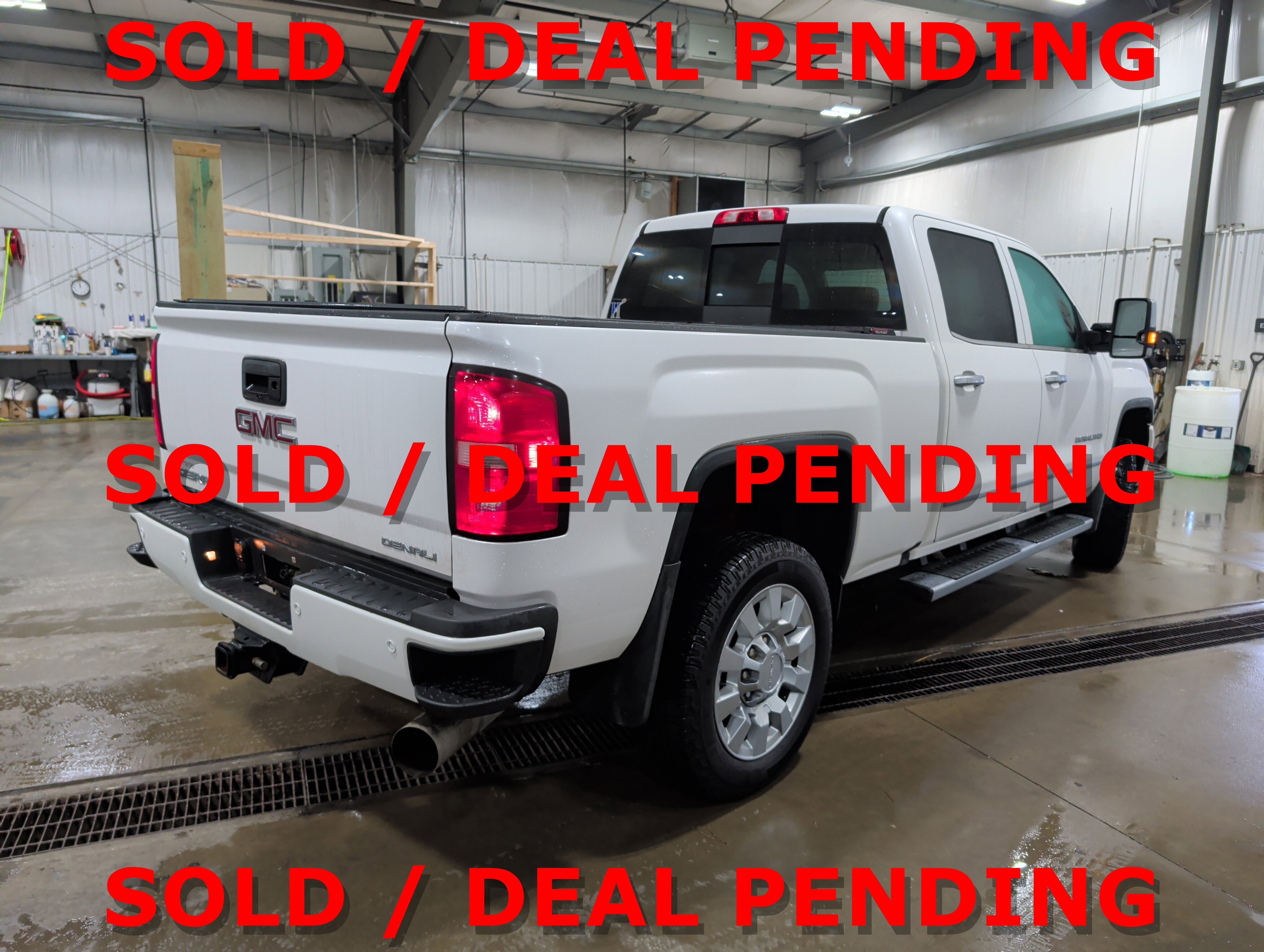 Used 2018 GMC Sierra 2500 Denali w/ Duramax Plus Package image 3