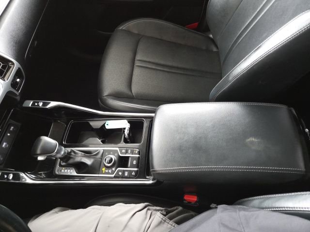 Used 2021 Kia Sorento EX image 55
