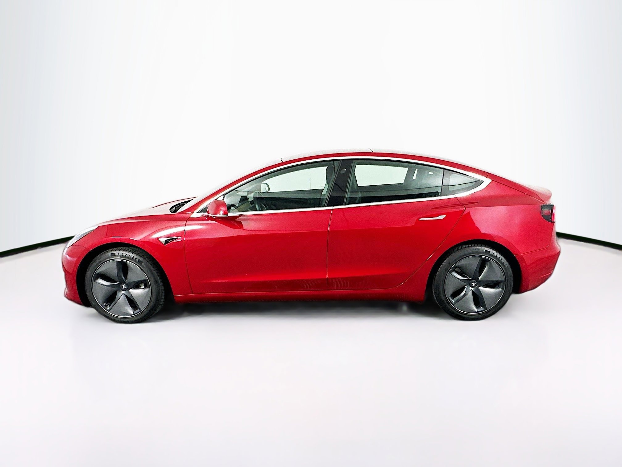 Used 2019 Tesla Model 3 Long Range image 4