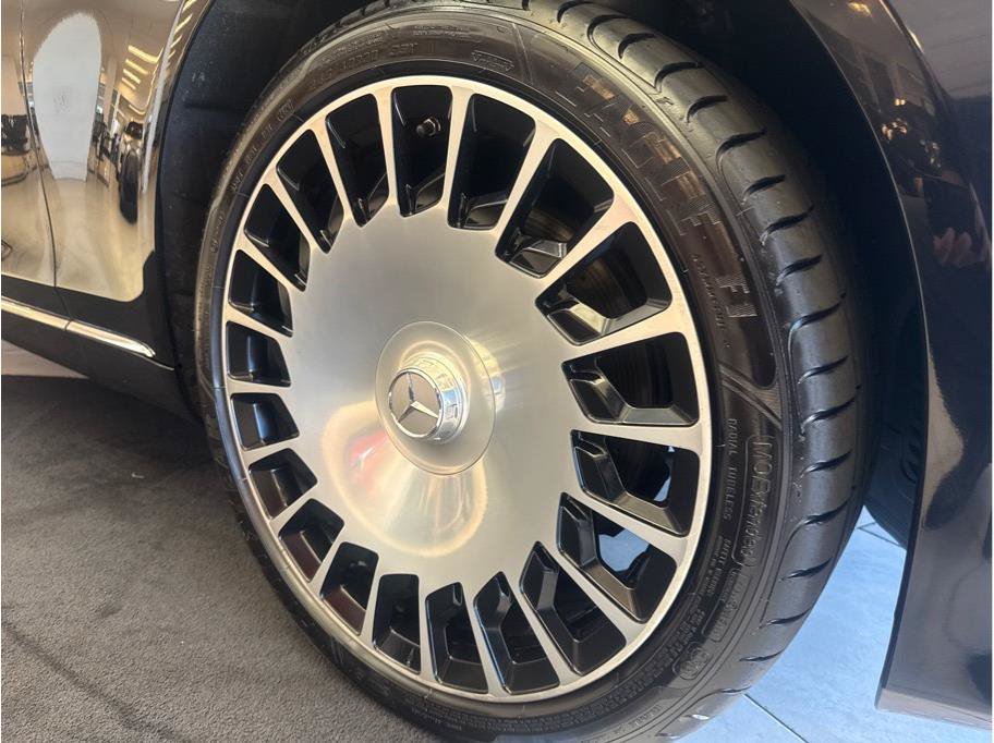 Used 2019 Mercedes-Benz Maybach S 560 4MATIC image 22