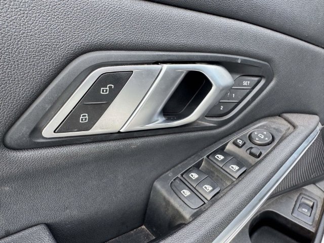 Used 2020 BMW M340i w/ Driving Assistance Package RWD image 23