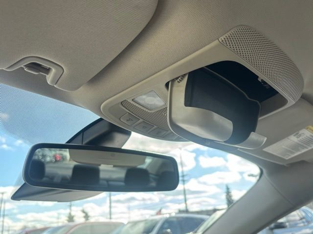 Used 2018 Ford Fusion SE image 28