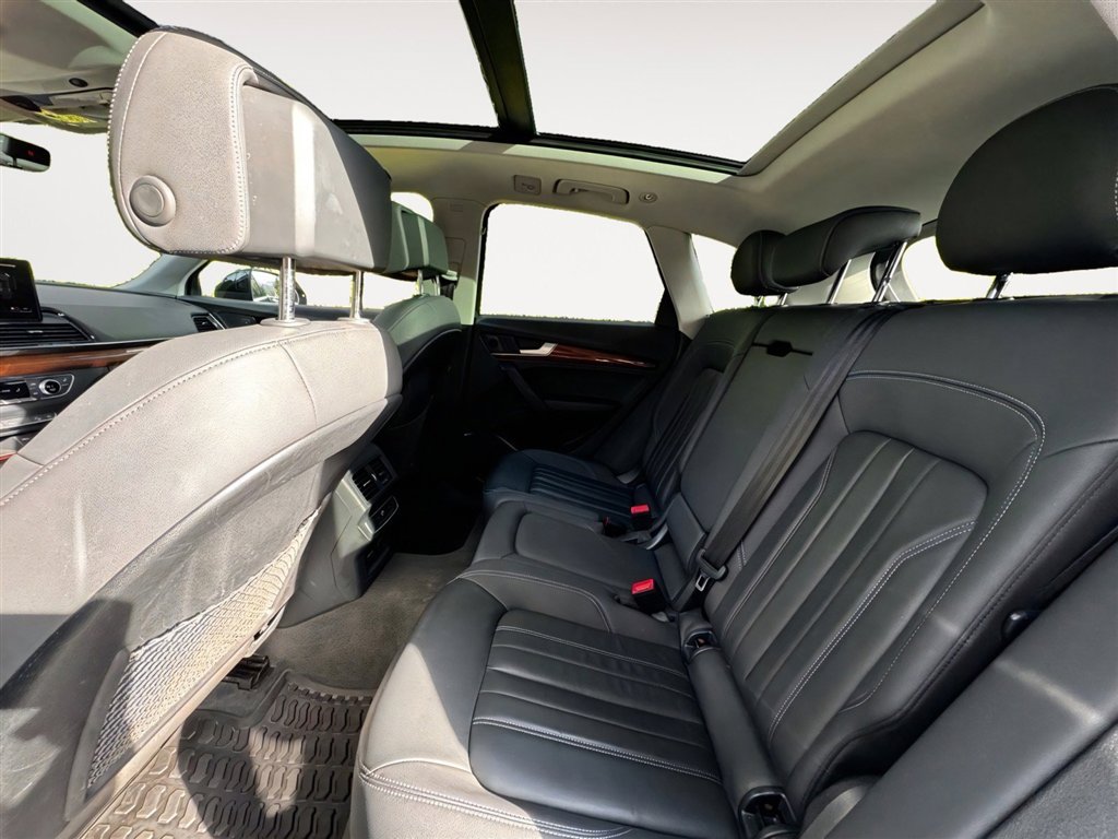 Used 2023 Audi Q5 2.0T Premium image 18