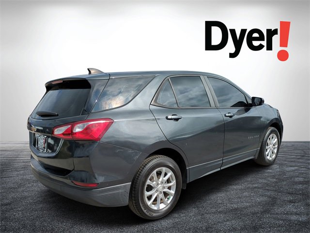 Used 2021 Chevrolet Equinox LS image 3