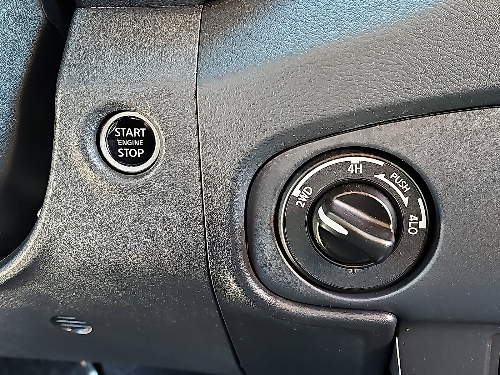 Certified 2024 Nissan Frontier SV w/ Technology Package image 26