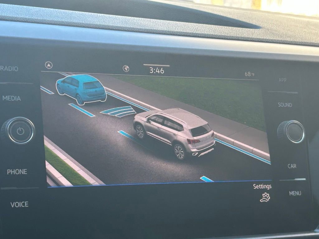 Used 2023 Volkswagen Taos SE image 17