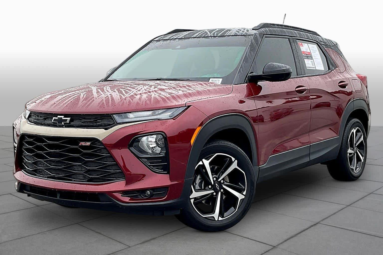 Used 2023 Chevrolet TrailBlazer RS w/ Convenience Package AWD/4WD image 2