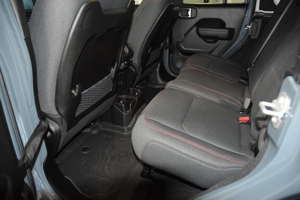 Used 2024 Jeep Wrangler Rubicon w/ Safety Group image 41