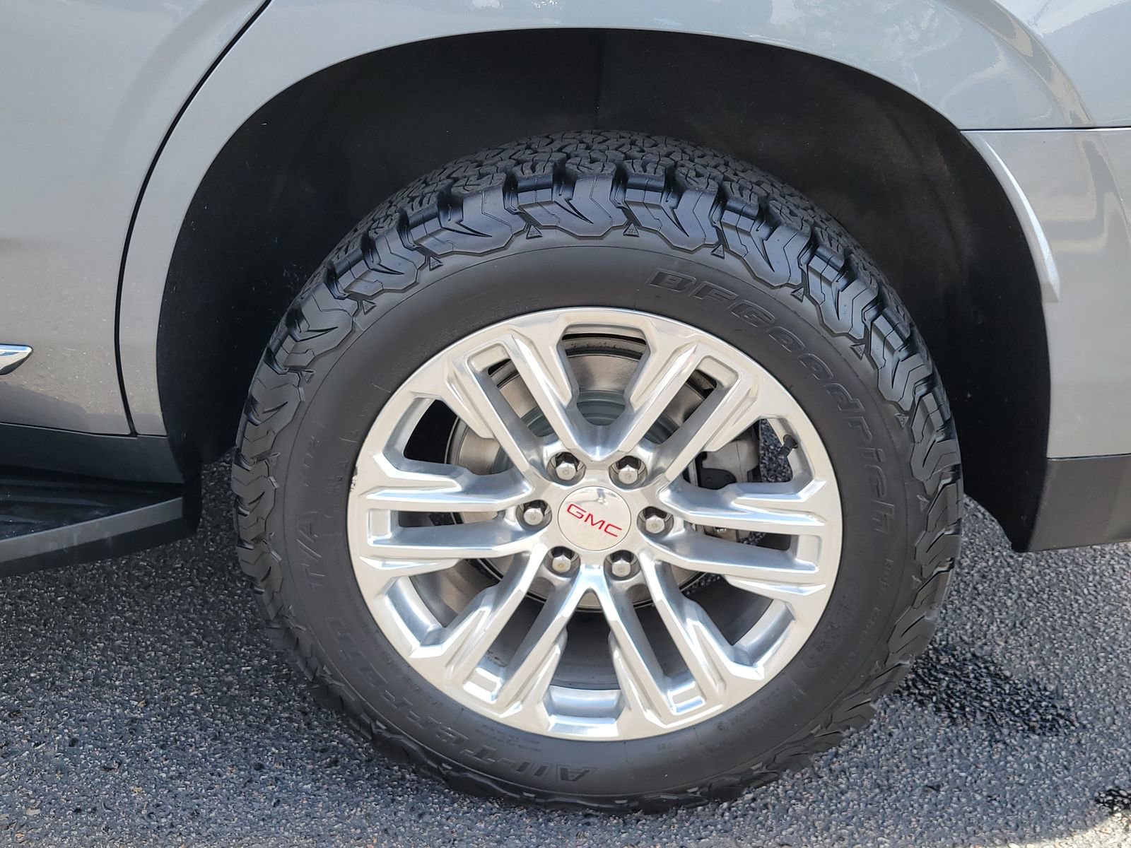 Used 2021 GMC Yukon SLT w/ SLT Luxury Plus Package AWD/4WD image 15