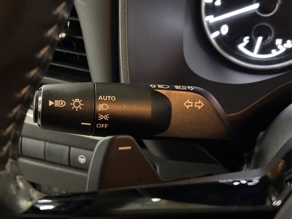 Certified 2023 Nissan Rogue SV w/ SV Premium B Package image 27