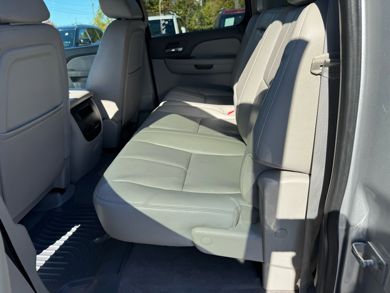 Used 2014 Chevrolet Silverado 2500 LTZ image 11