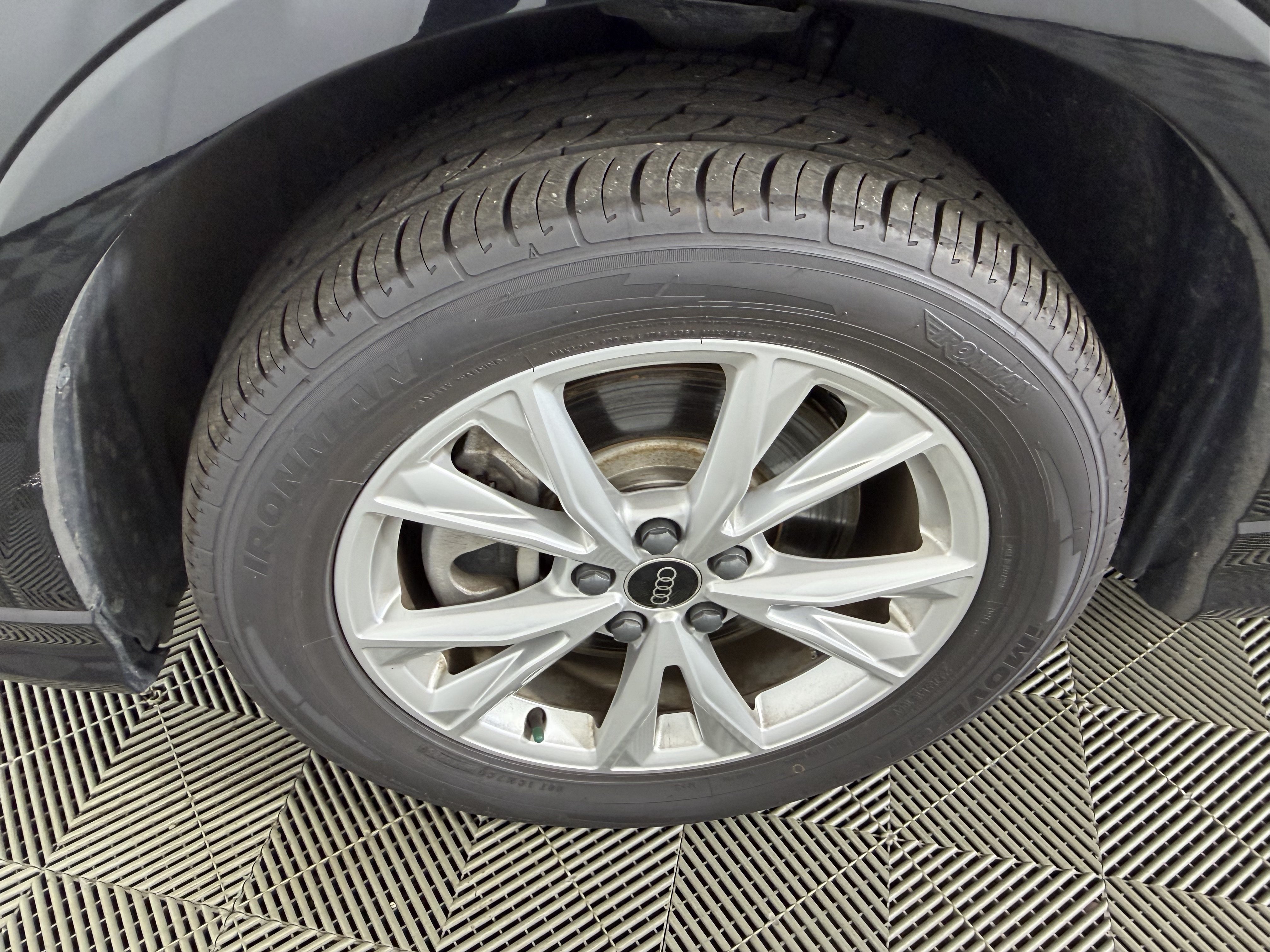 Used 2025 Audi Q3 2.0T Premium AWD/4WD image 12