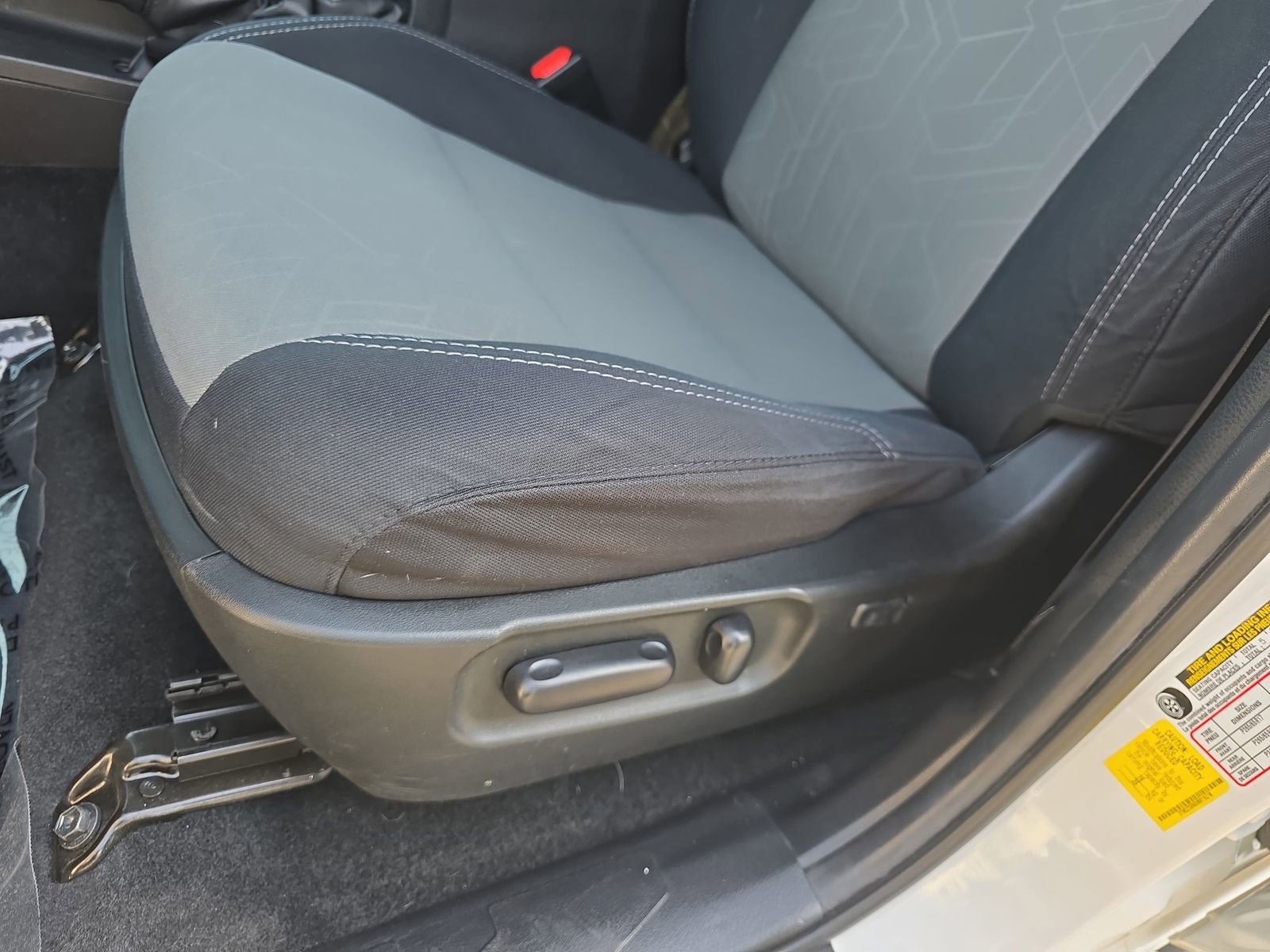 Used 2021 Toyota Tacoma TRD Sport w/ Technology Package image 33