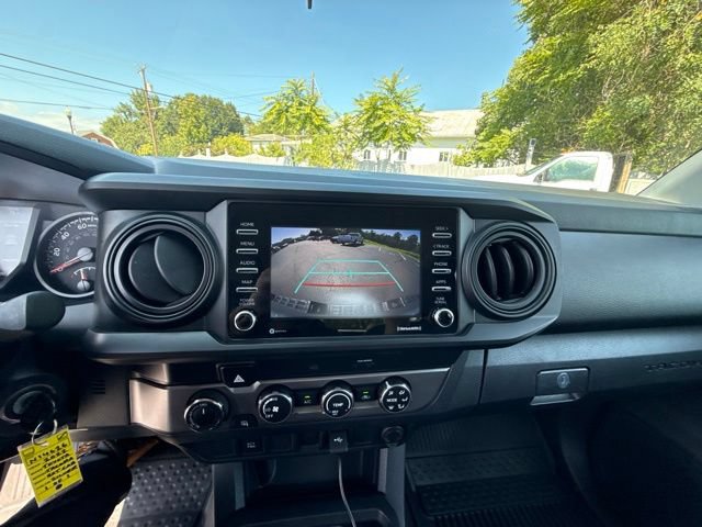 Used 2022 Toyota Tacoma SR AWD/4WD image 15