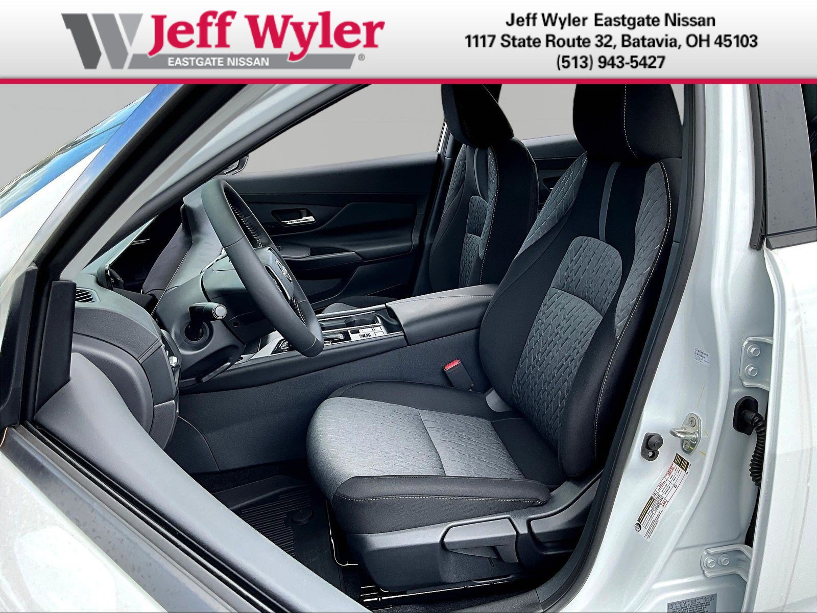 New 2026 Nissan Sentra SV w/ SV Convenience Package FWD image 17
