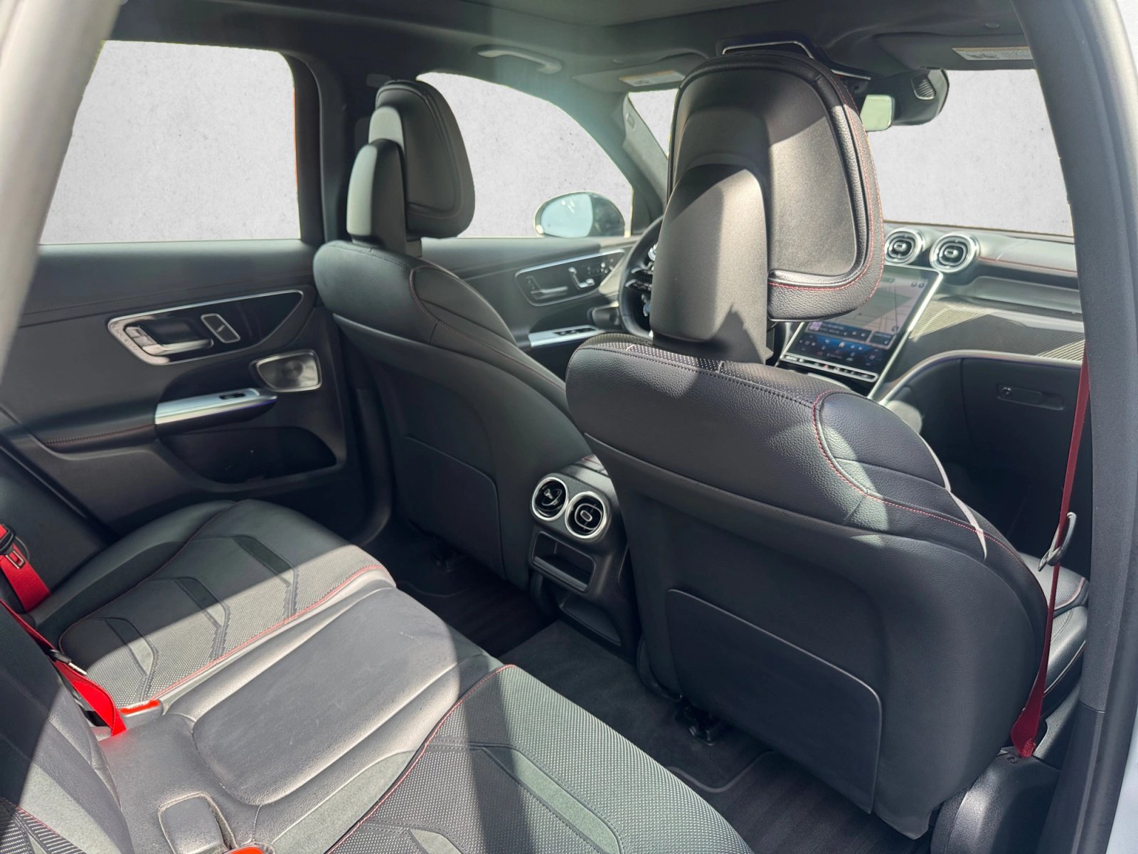 Certified 2024 Mercedes-Benz GLC 43 AMG 4MATIC image 26