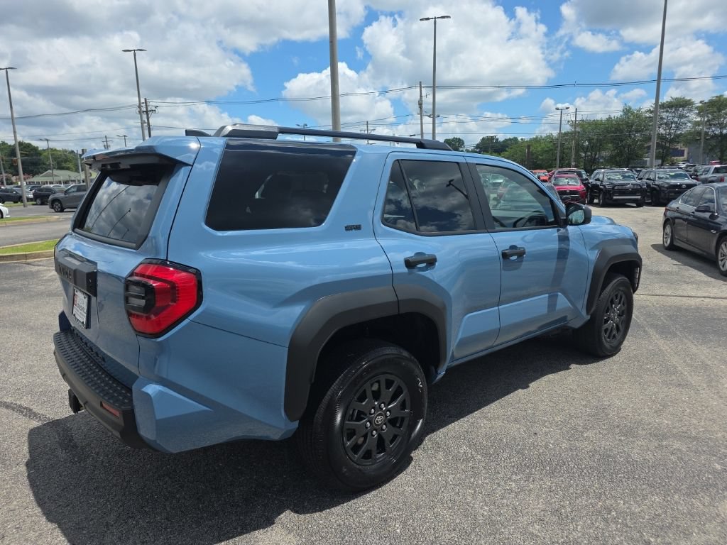 Used 2026 Toyota 4Runner SR5 AWD/4WD image 4