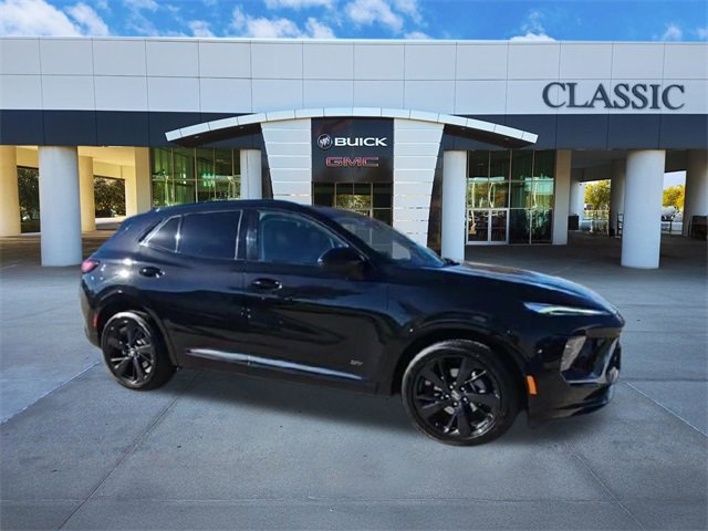 Used 2024 Buick Envision Sport Touring image 9