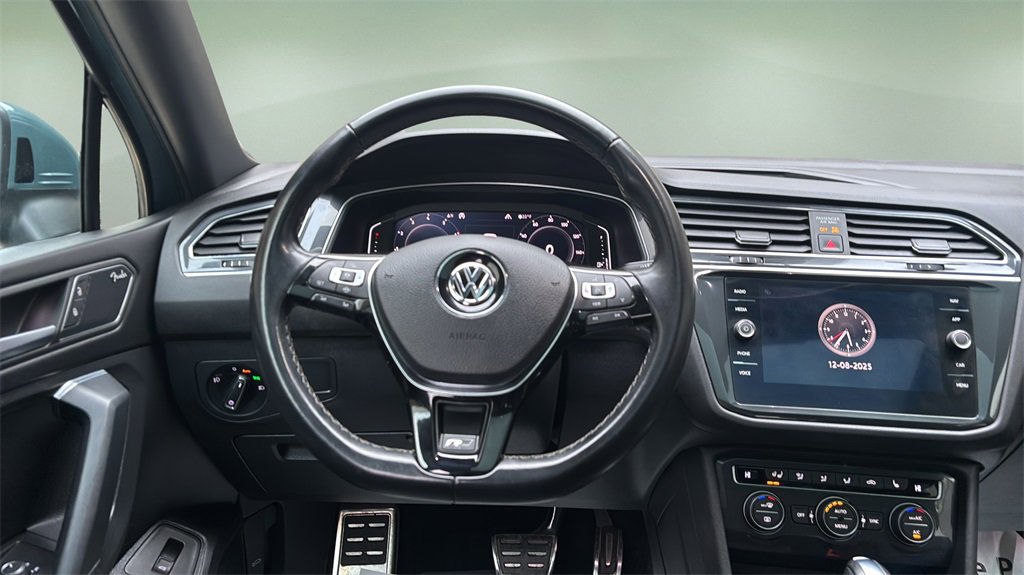 Used 2020 Volkswagen Tiguan SEL Premium R-Line image 17
