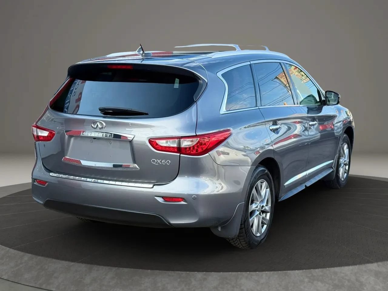 Used 2015 INFINITI QX60 Luxe w/ Premium Plus Package AWD/4WD image 4