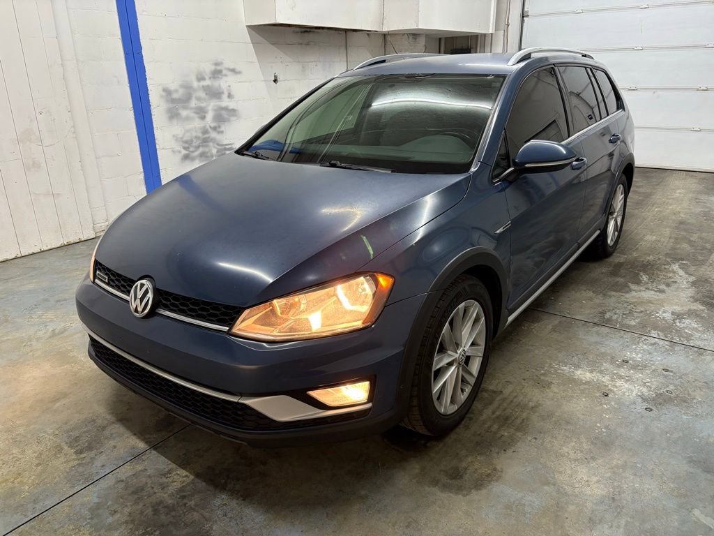 Used 2017 Volkswagen Golf Alltrack SE image 26