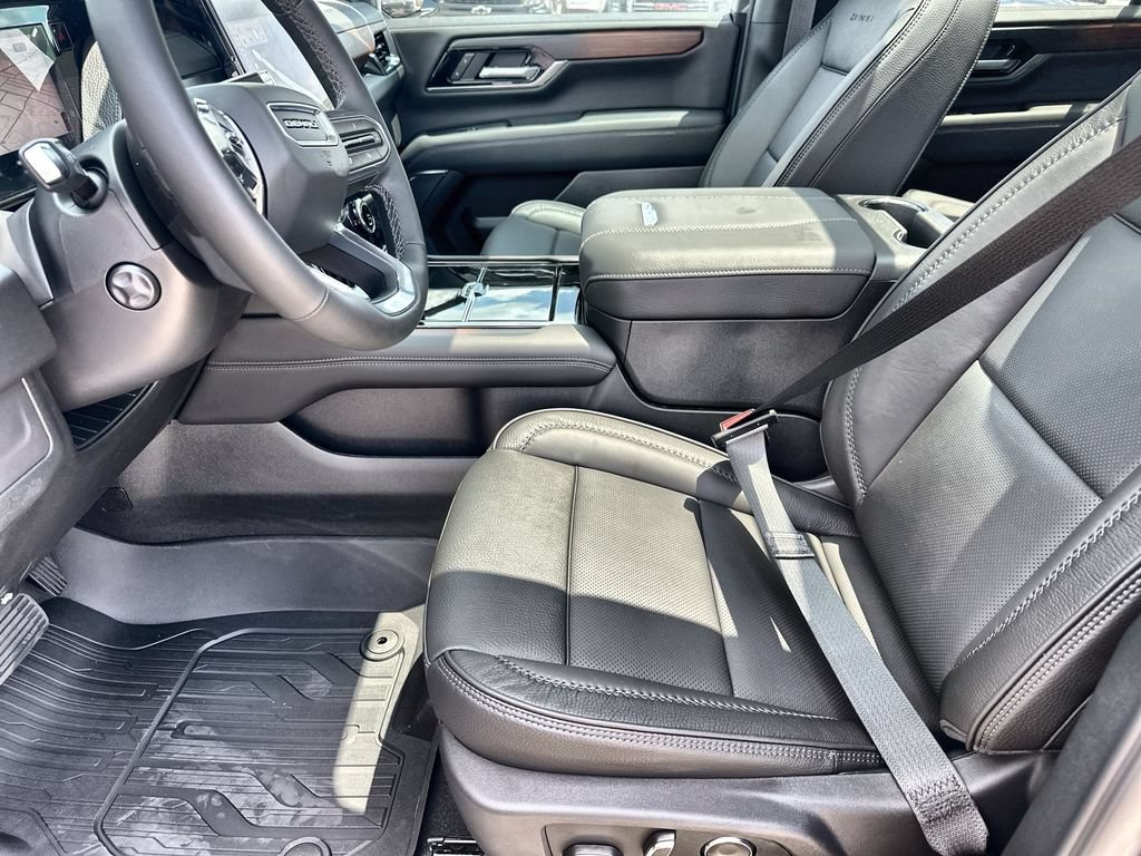 New 2026 GMC Yukon Denali w/ Sun & Power Step Package RWD image 24