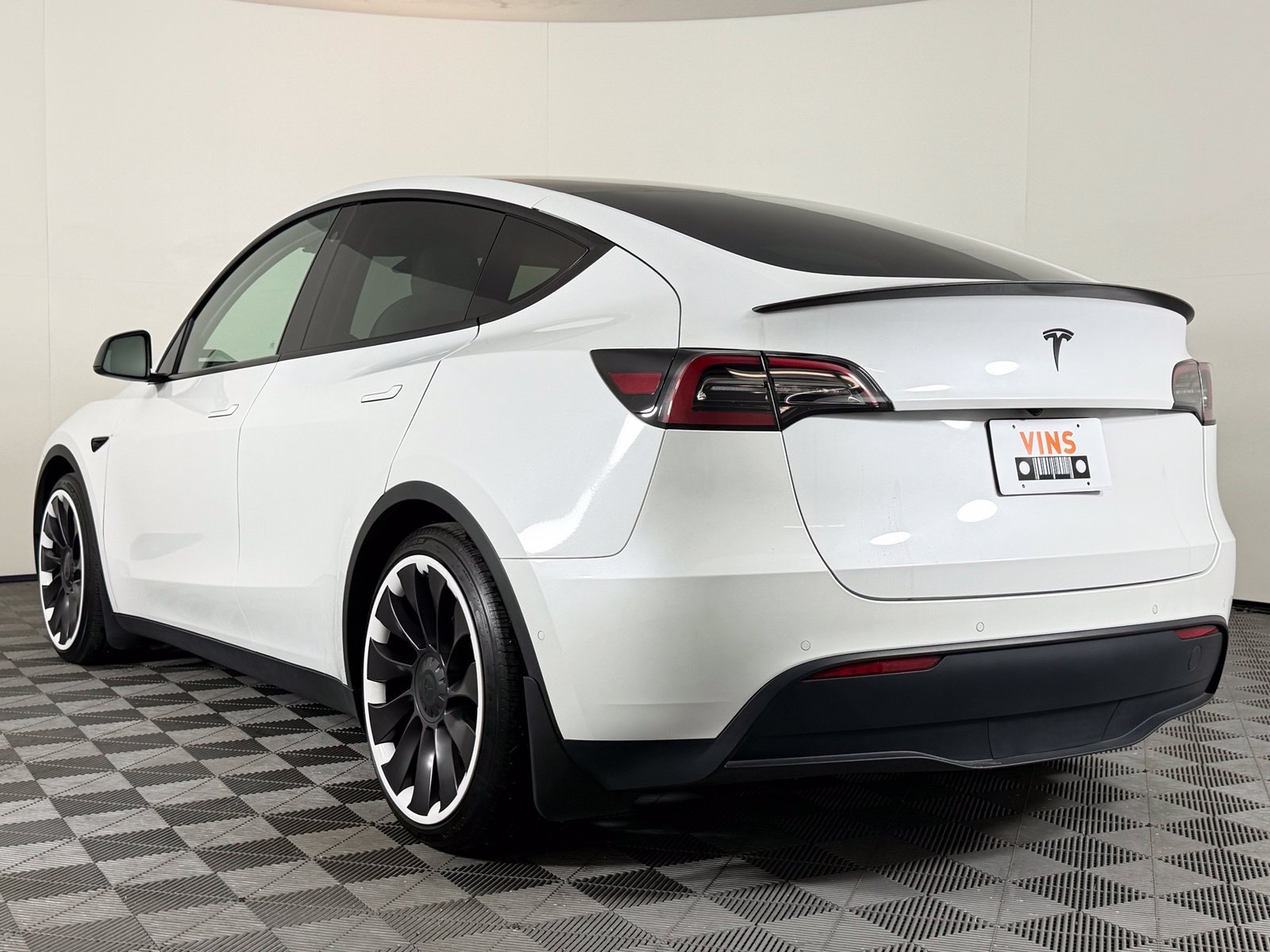 Used 2022 Tesla Model Y Performance AWD/4WD image 7