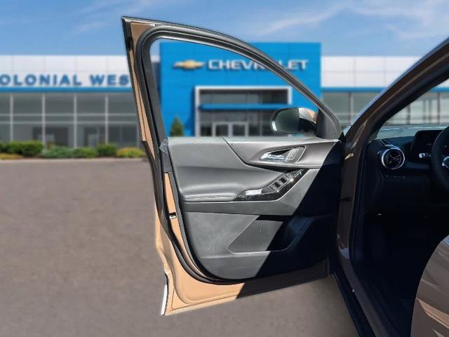 New 2027 Chevrolet Equinox LT w/ Safety and Technology Package AWD/4WD image 24