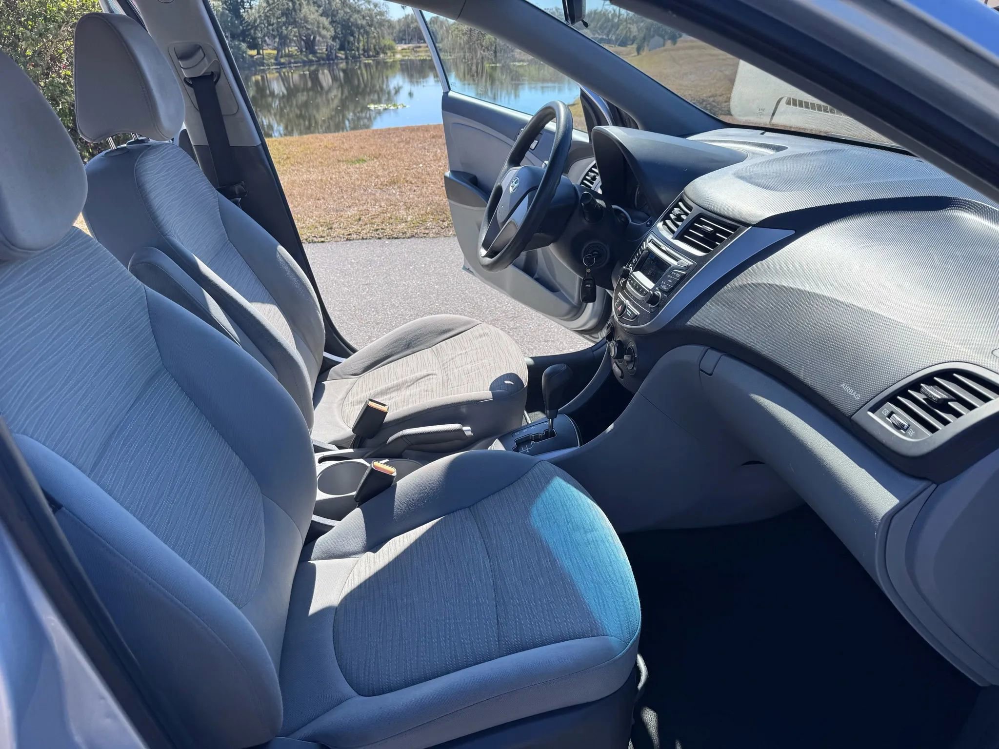 Used 2015 Hyundai Accent GLS image 8