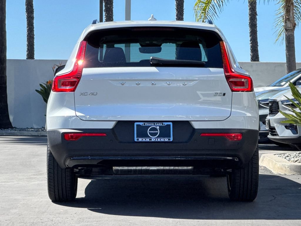 New 2026 Volvo XC40 B5 Plus w/ Protection Package Premier image 4