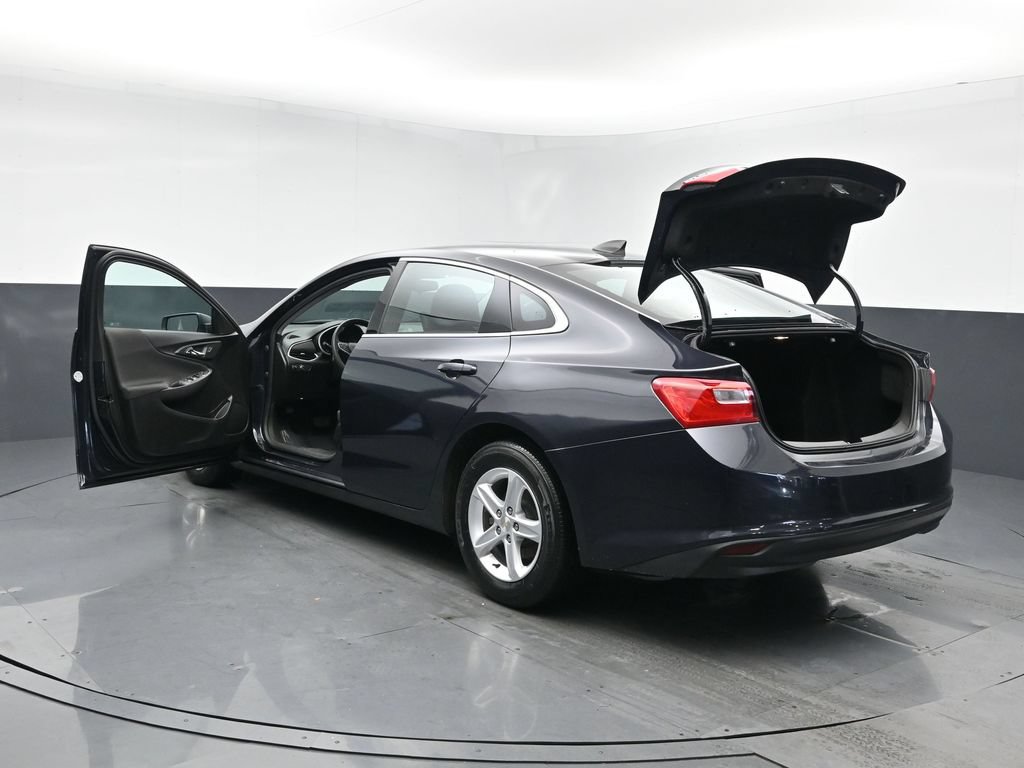 Used 2022 Chevrolet Malibu LS FWD image 29