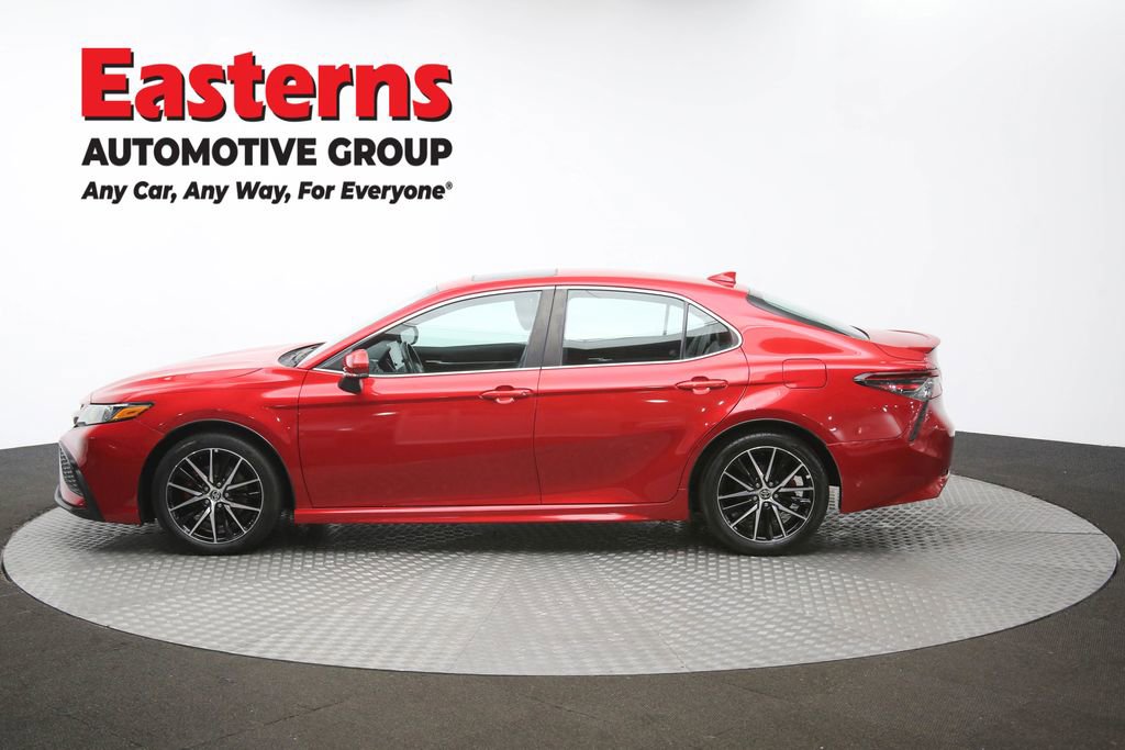 Used 2021 Toyota Camry SE w/ Cold Weather Package image 60