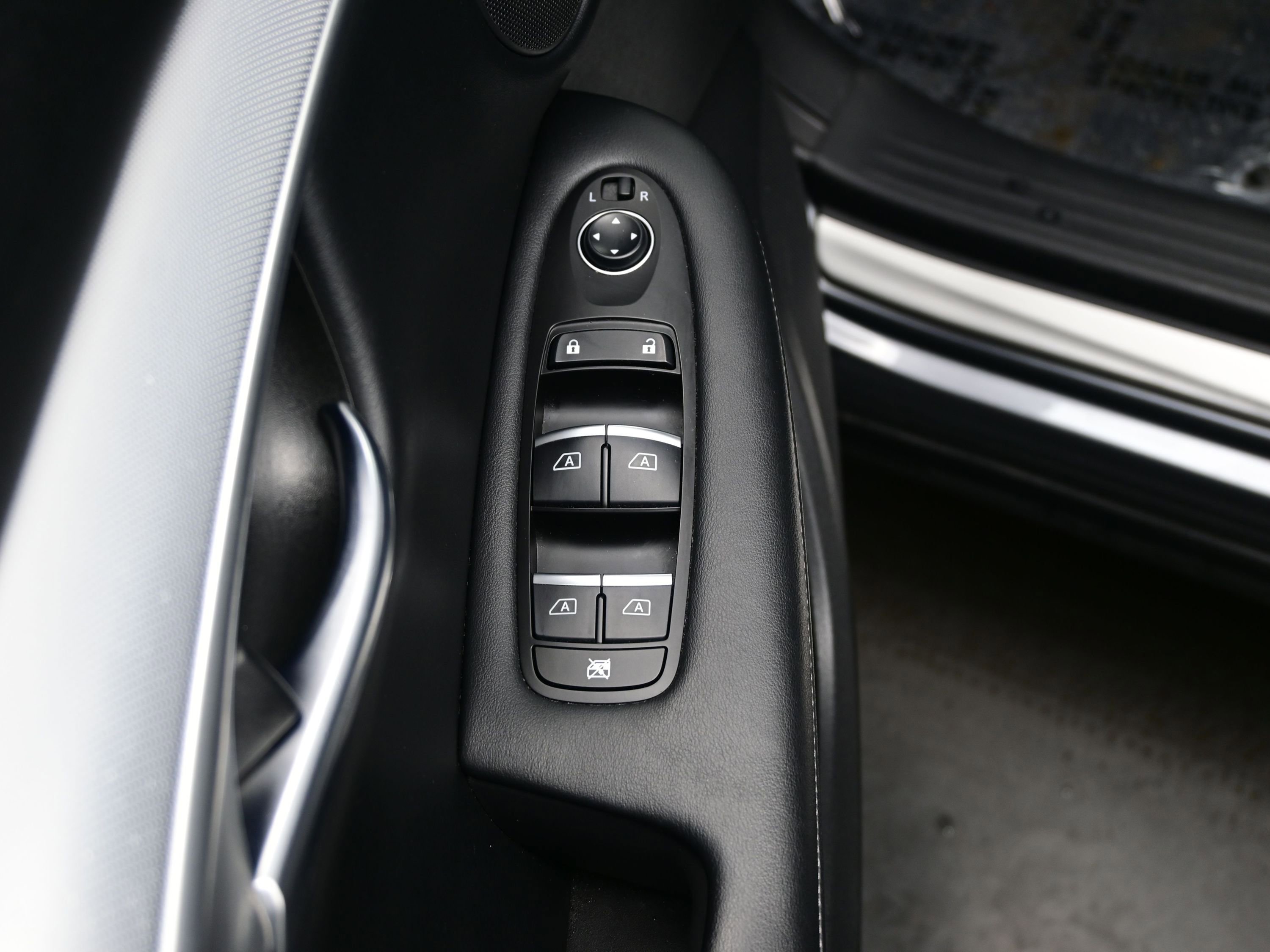 Used 2020 INFINITI QX50 Essential w/ Edition 30 Package image 10