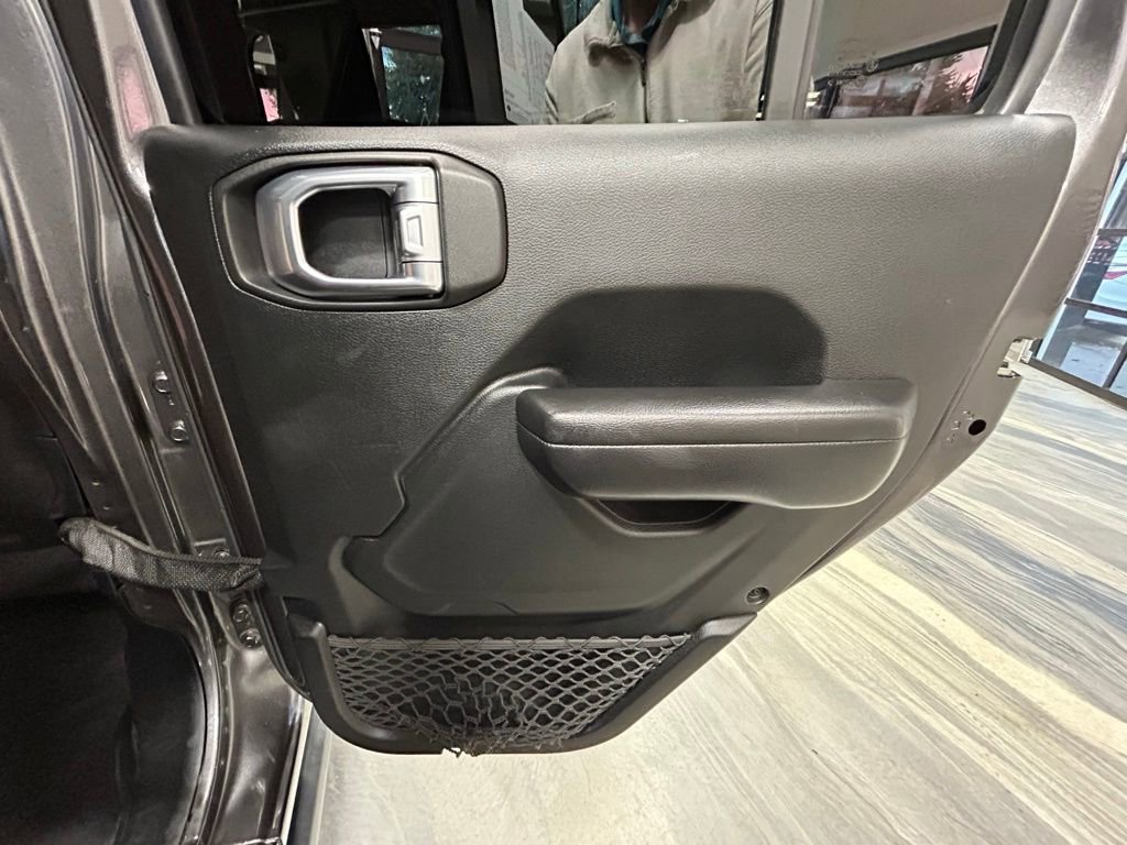Used 2018 Jeep Wrangler Unlimited Rubicon image 43
