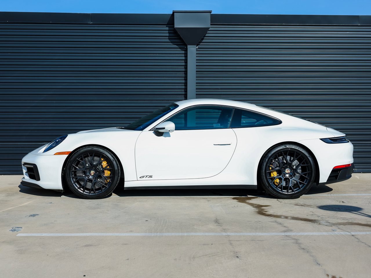 Certified 2024 Porsche 911 Carrera GTS image 2