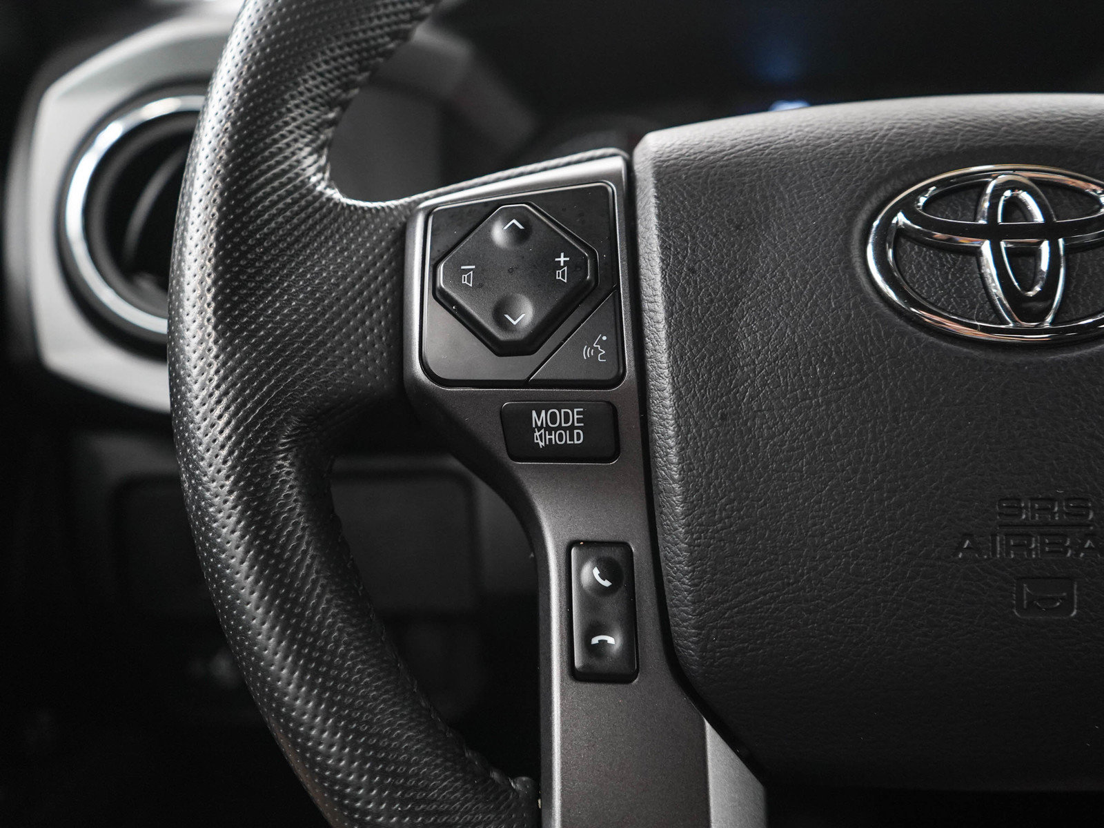 Used 2021 Toyota Tacoma TRD Off-Road AWD/4WD image 24