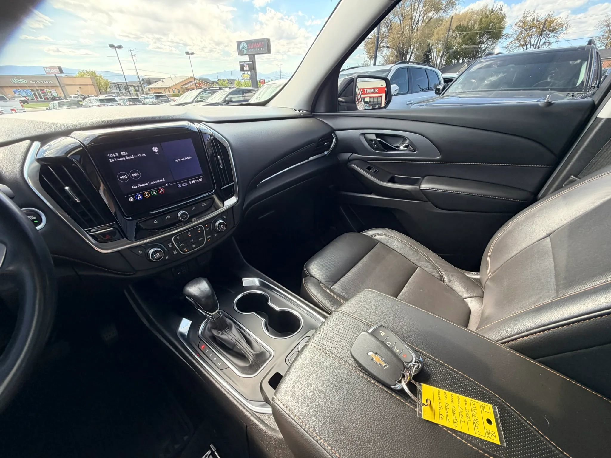 Used 2021 Chevrolet Traverse Premier w/ Redline Edition AWD/4WD image 30