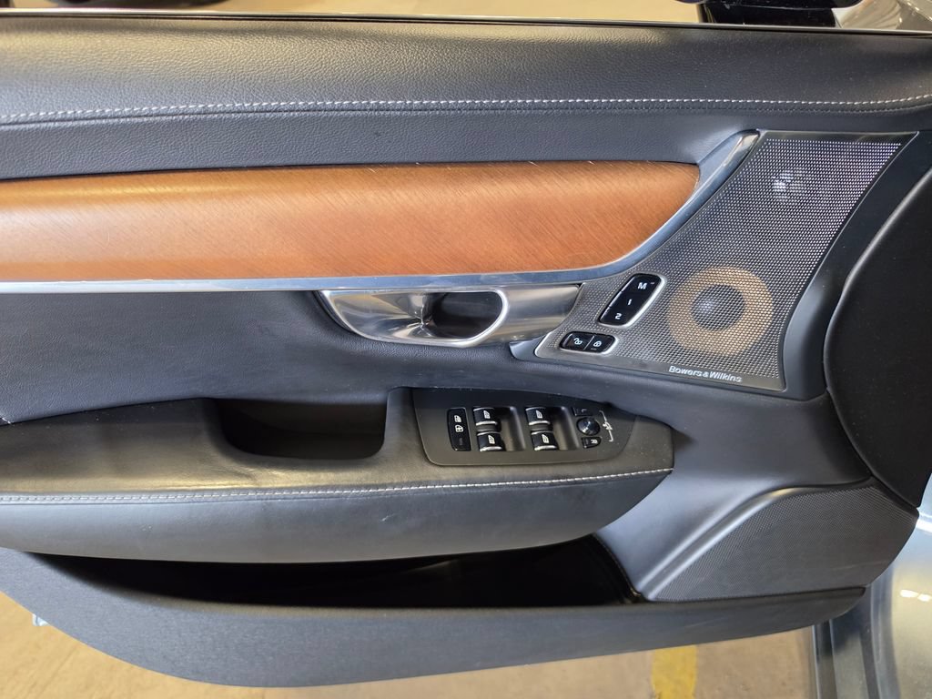 Used 2018 Volvo S90 T6 Inscription w/ Convenience Package AWD/4WD image 5